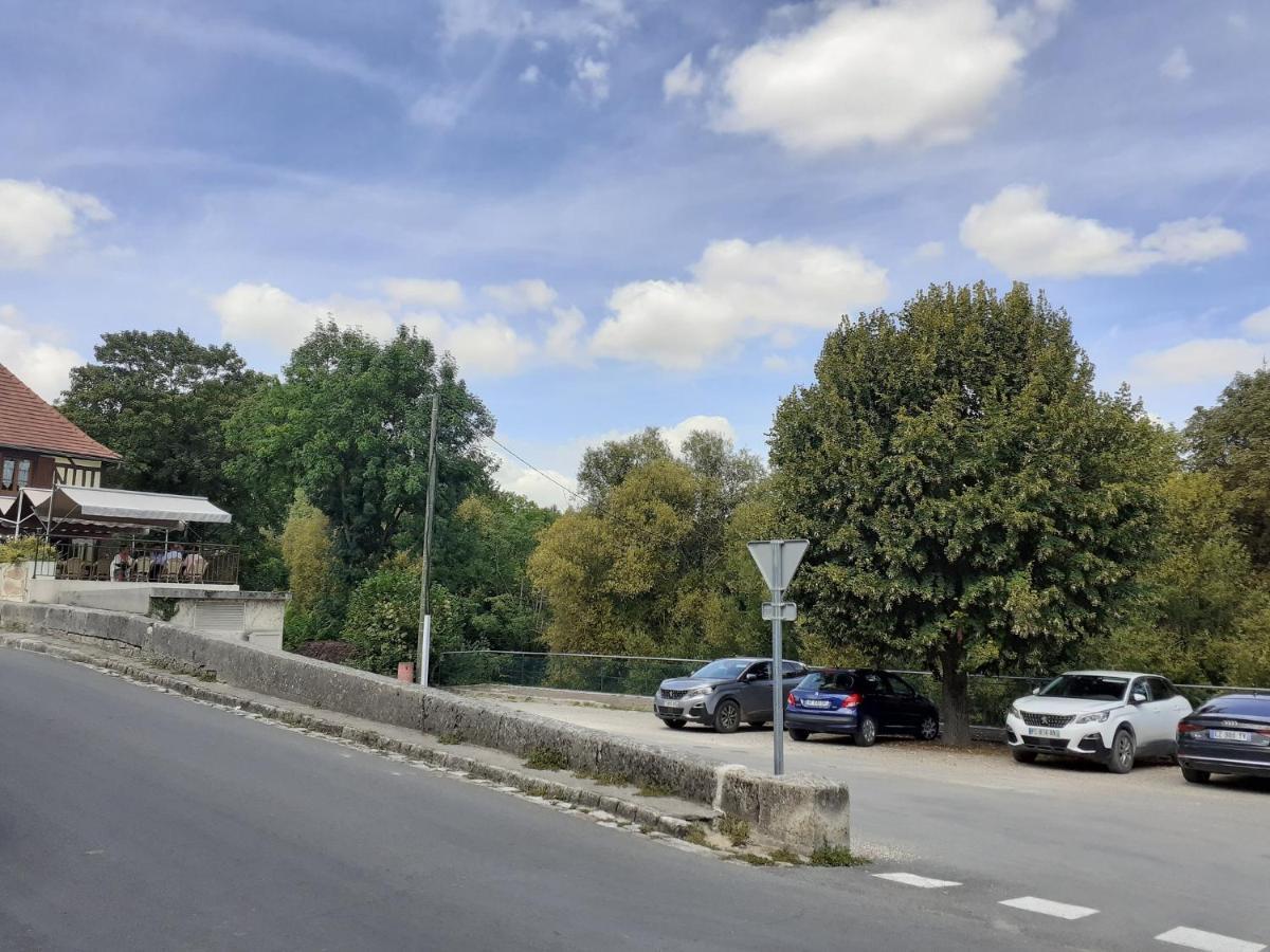 Le Saint Hubert Hotel Arcis-sur-Aube Exterior foto